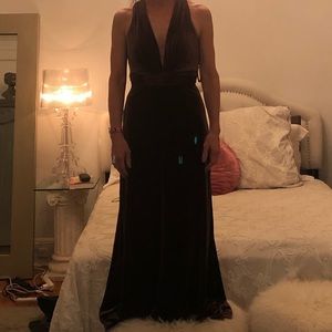 BRAND NEW Velvet brown formal dress for sale!